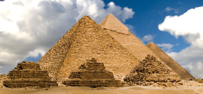 Egyptian Arabic language, pyramids of giza