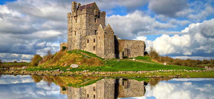 Celtic languages, Dunguaire Castle