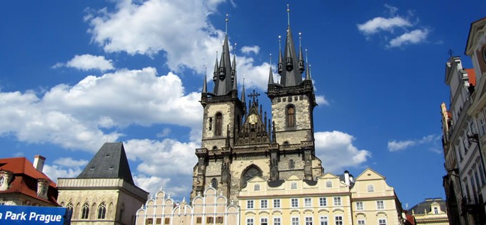 Czech language, Old Town Square in Prague