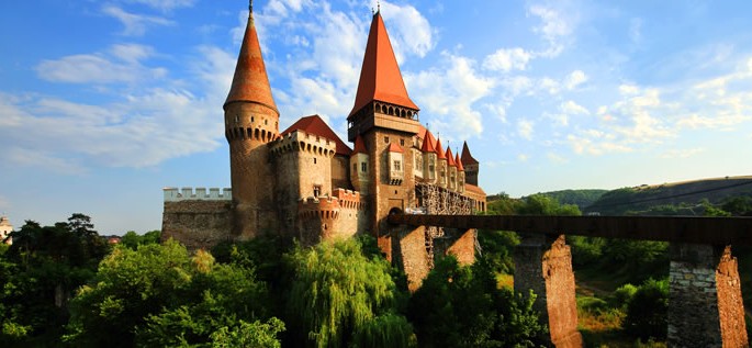 Romanian language, Corvin Castle