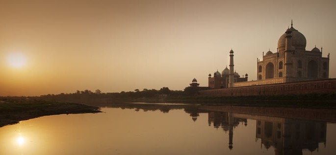 Sanskrit, Taj Mahal